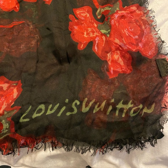Fashion scarf black rose floral Louis Vuitton - Picture 2 of 6